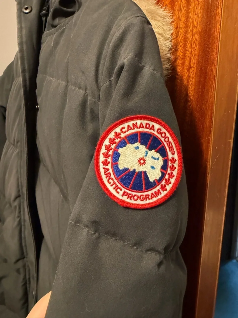 Authentic Canada goose jacket black size small - Picture 2 of 10